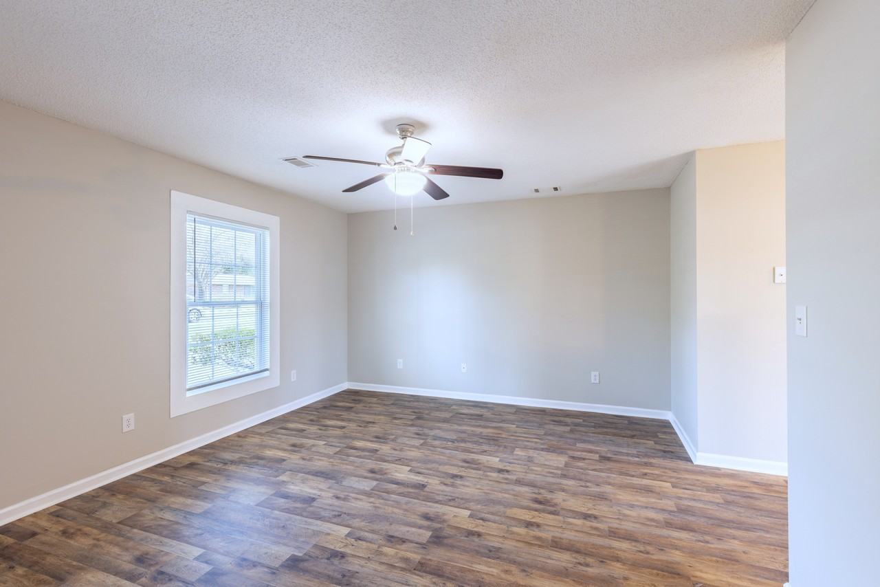 612 Olive St #NA - Photo 7 of 34