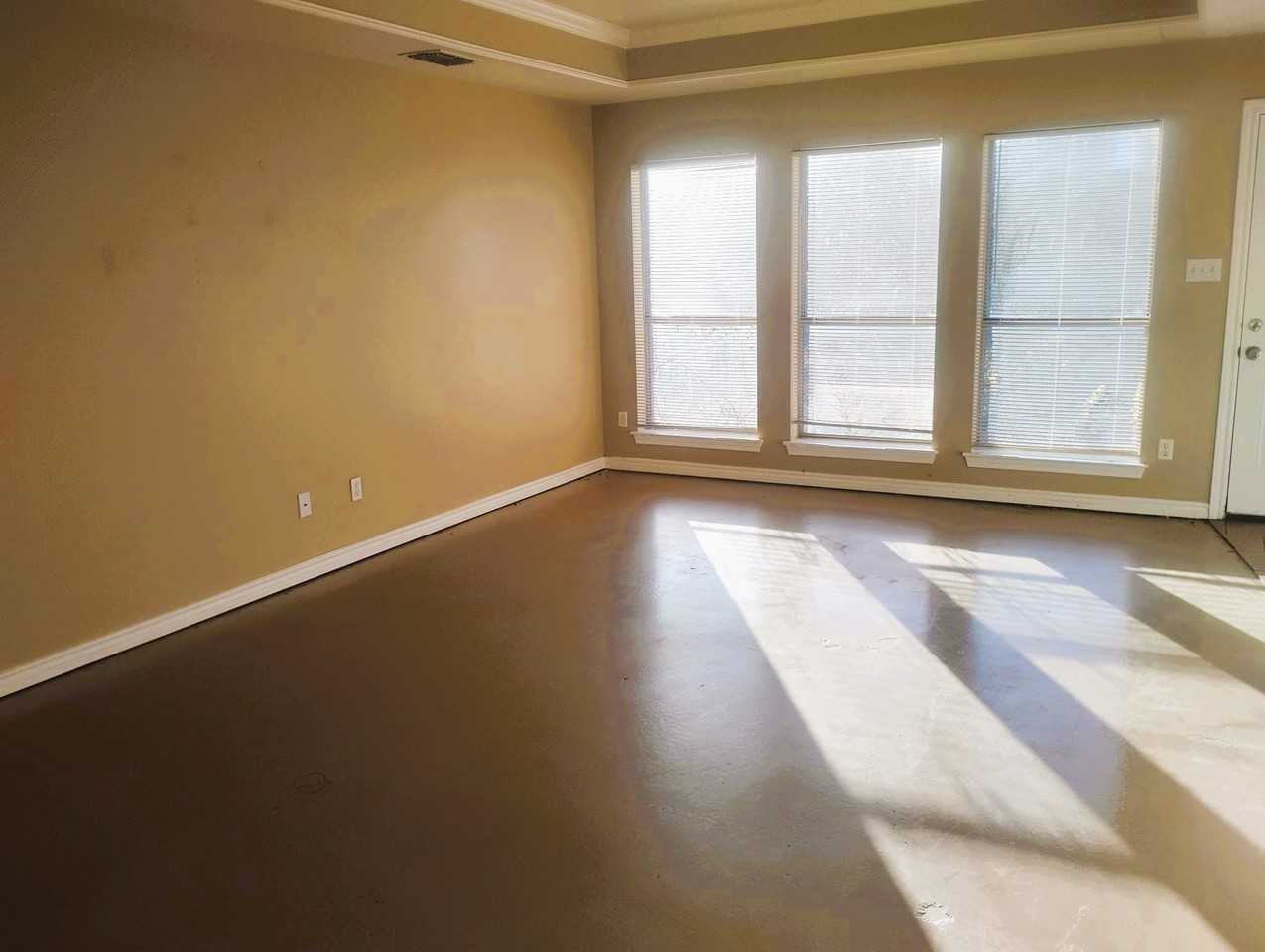 211 Patricia Ct #NA - Photo 3 of 19