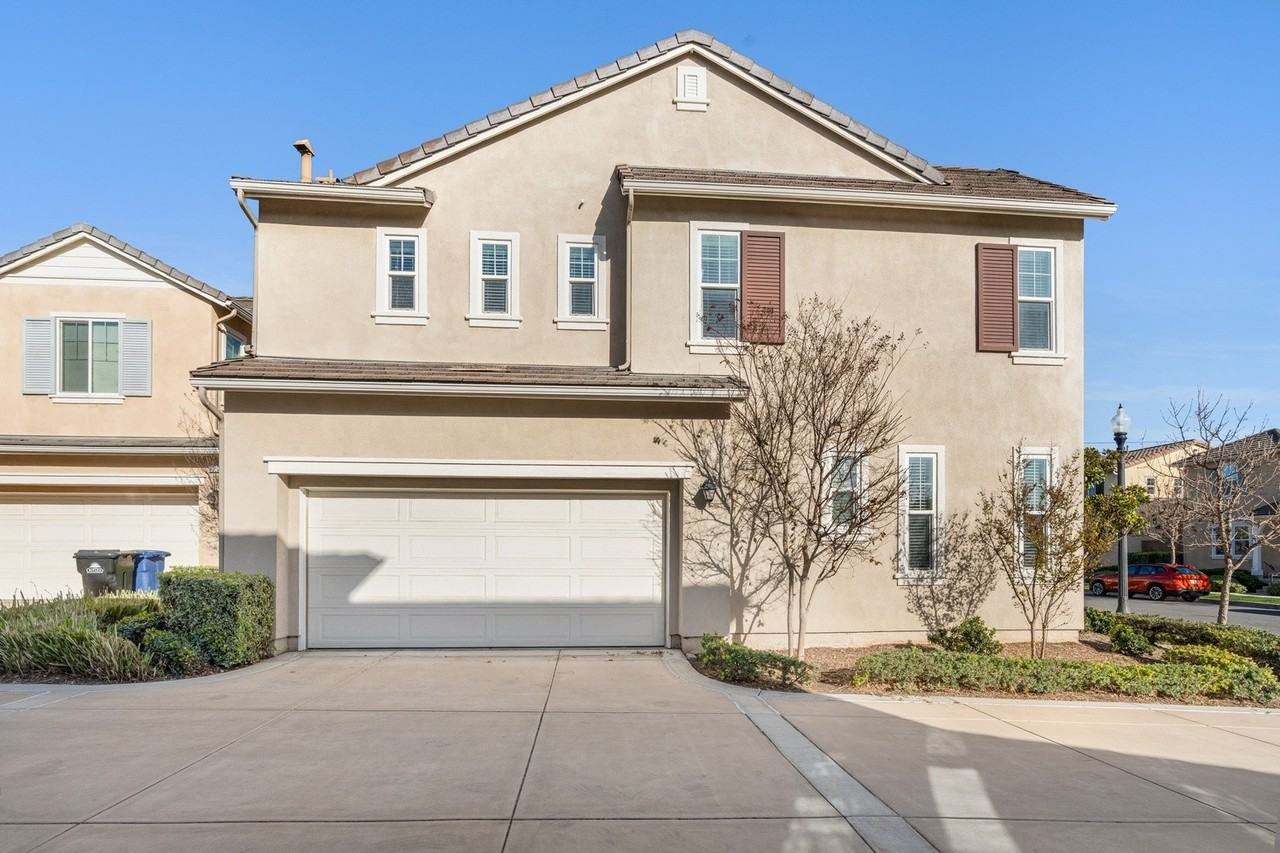 3109 E Chip Smith Way #NA - Photo 2 of 32