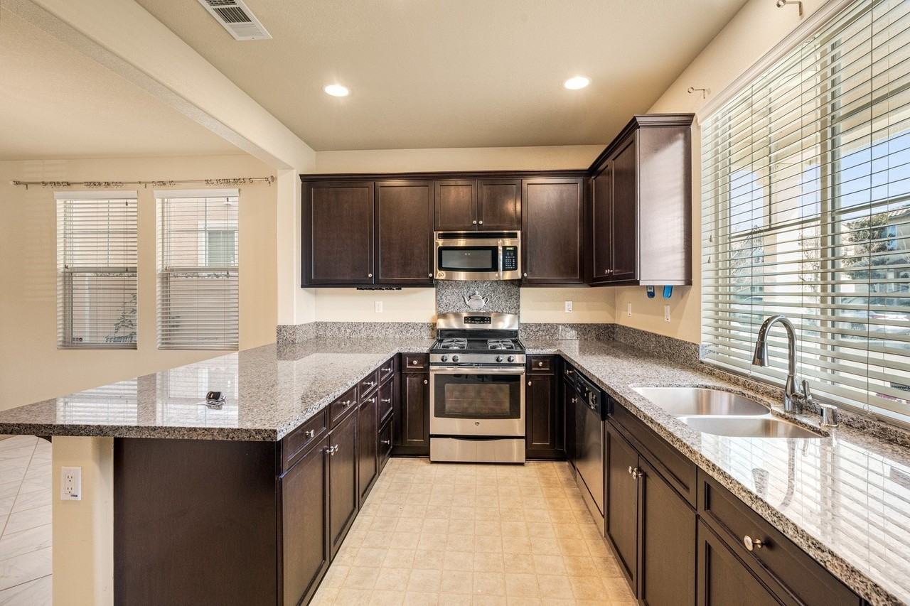 3109 E Chip Smith Way #NA - Photo 7 of 32