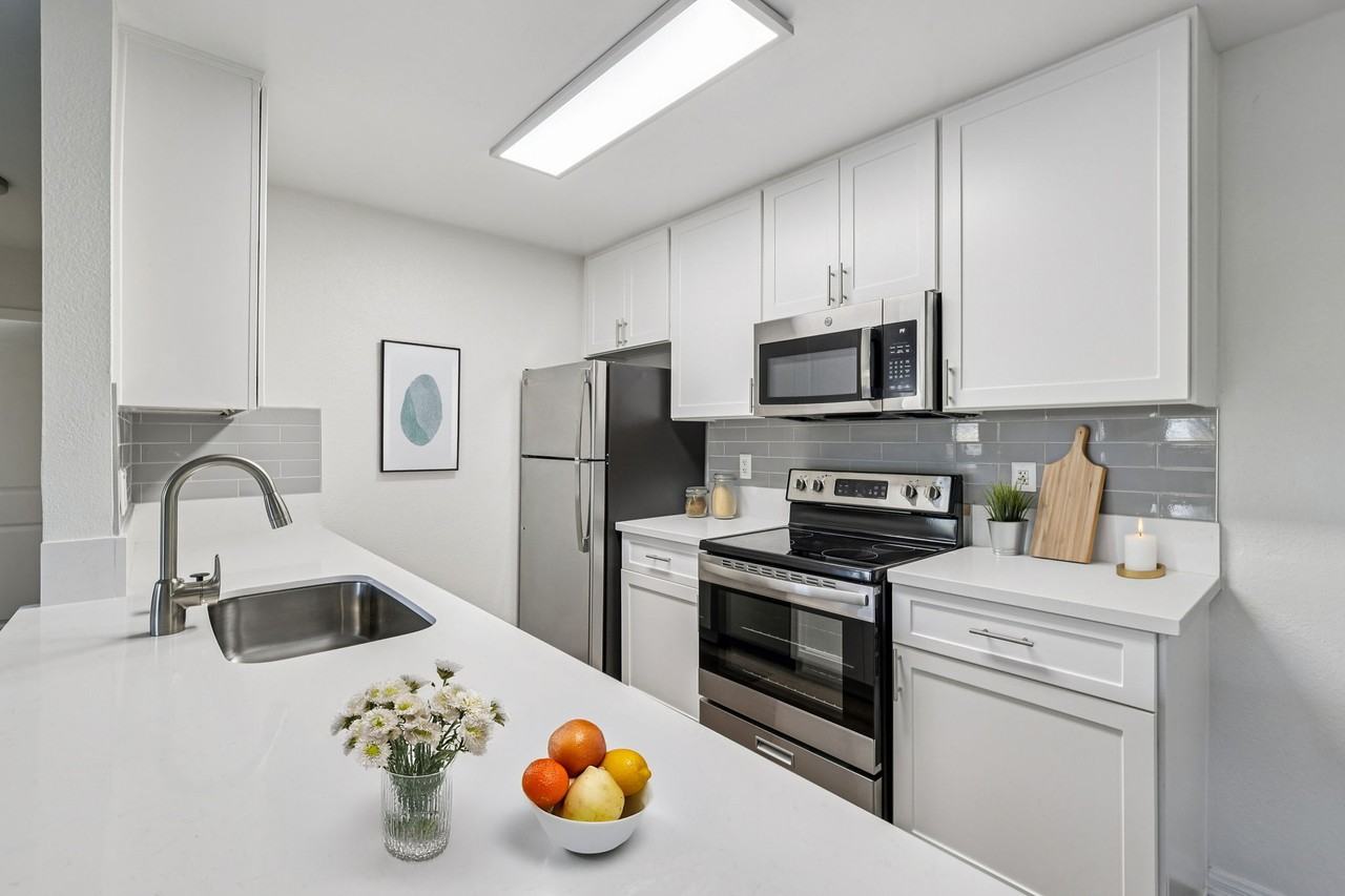 Santa Fe Ranch - Photo 2 of 31