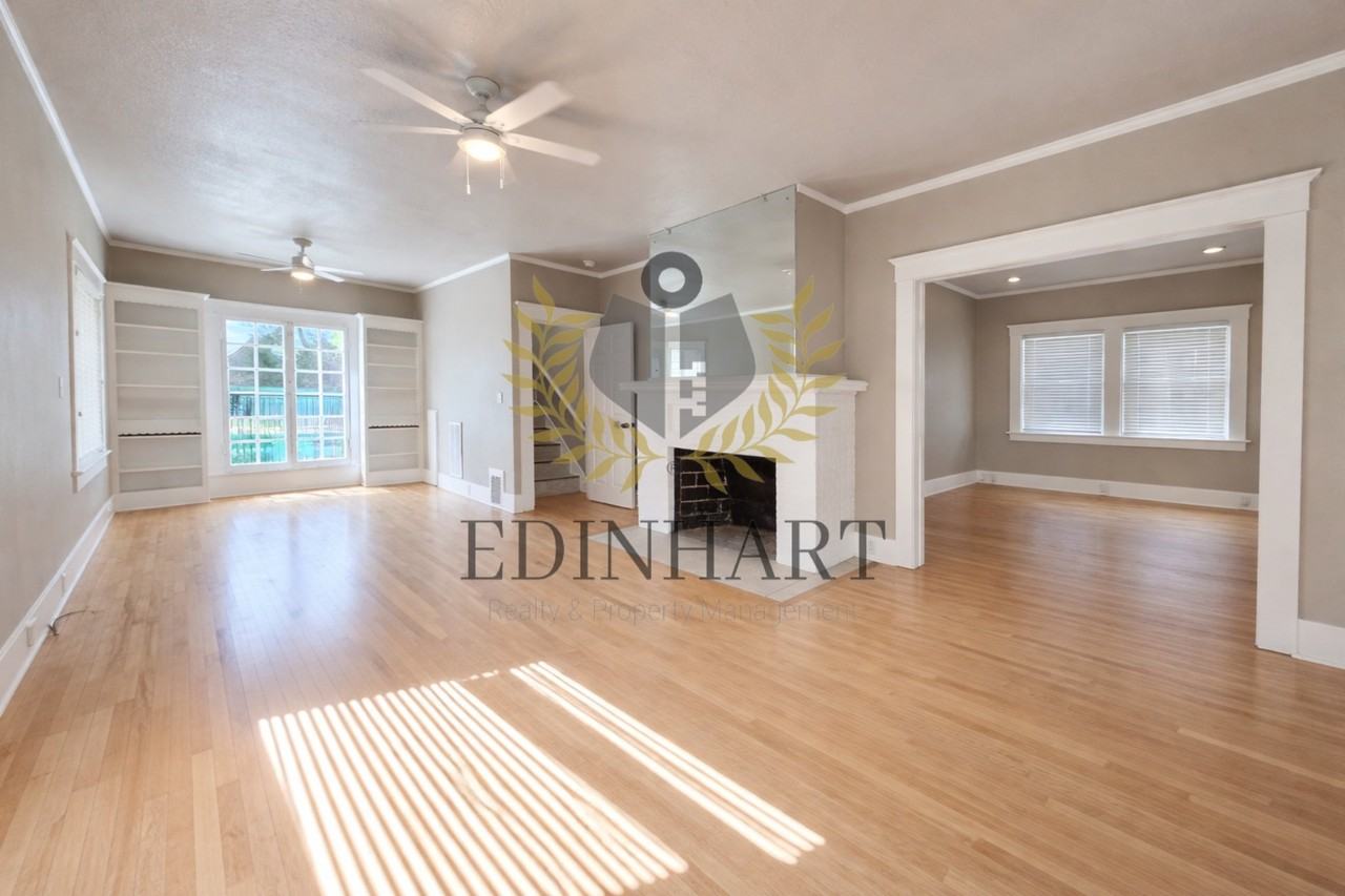 1105 N College Ave #1 - Photo 6 of 27