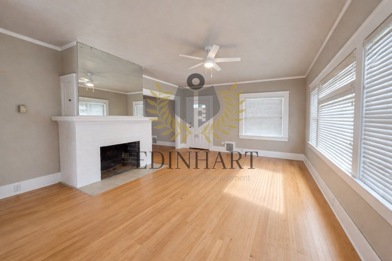 1105 N College Ave #1 - Photo 7 of 27