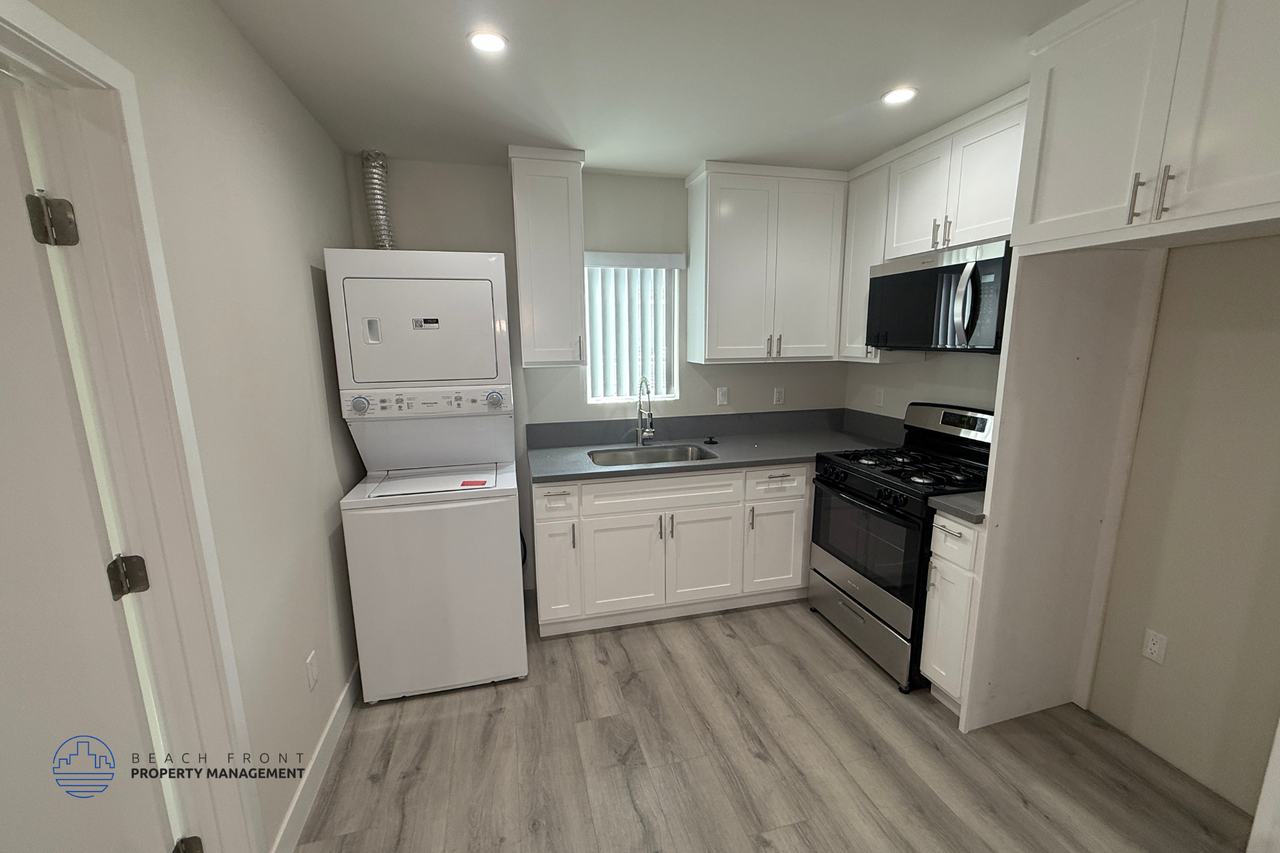 716-722 East 7th St. - Photo 7 of 13