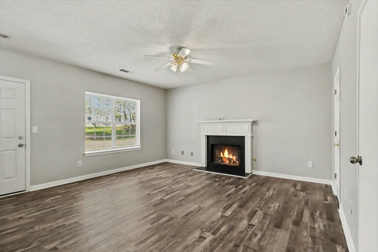 2839 Rambling Way - Photo 5 of 28