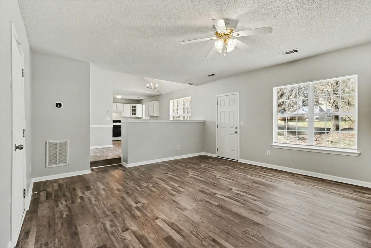 2839 Rambling Way - Photo 7 of 28