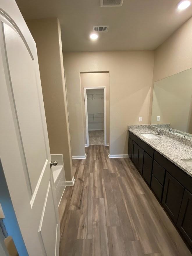 200 Lake Ridge - Photo 7 of 20