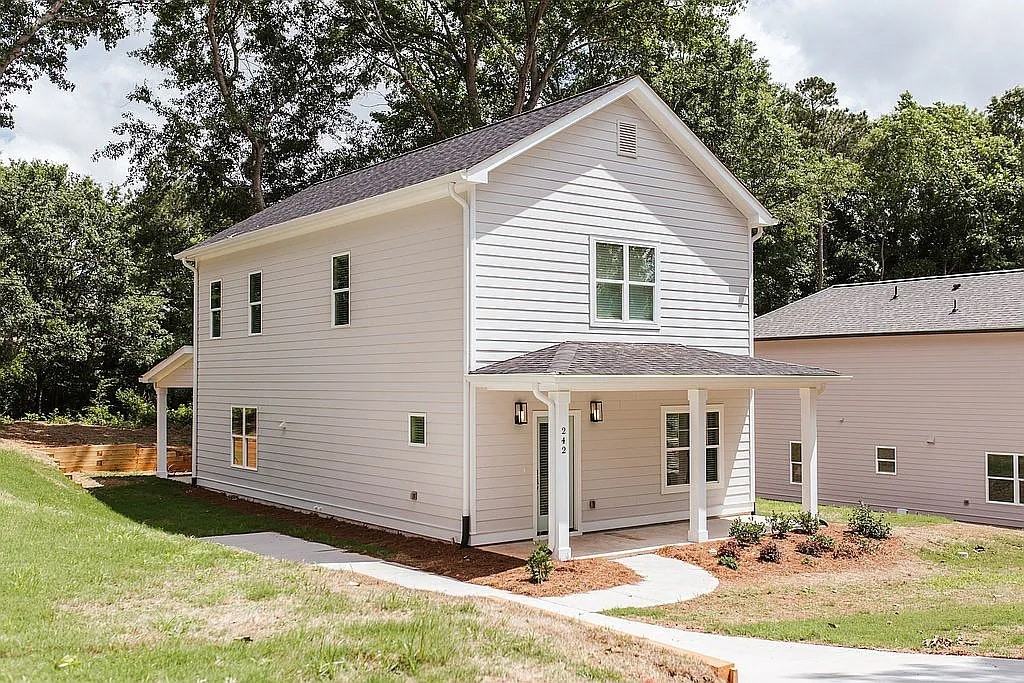 242 Grove Street - Photo 5 of 30