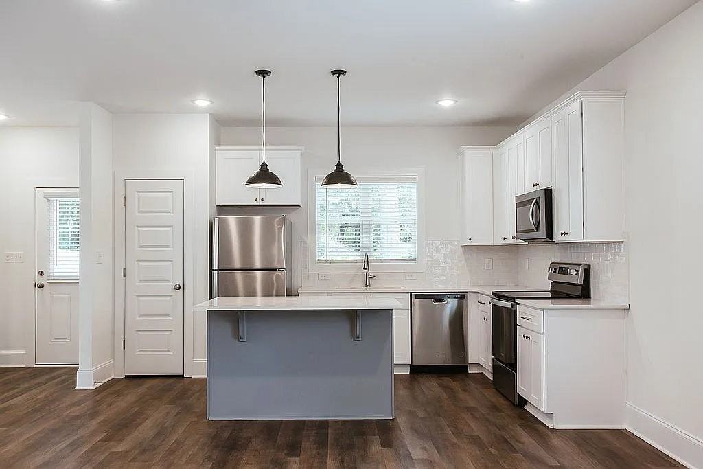 242 Grove Street - Photo 7 of 30