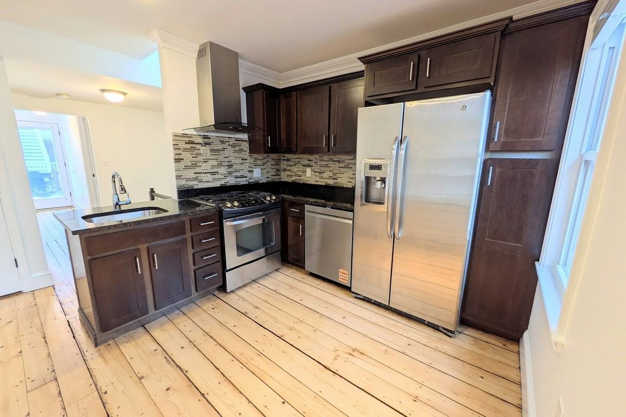 16 Mystic Street, Unit 3 - Photo 3 of 8