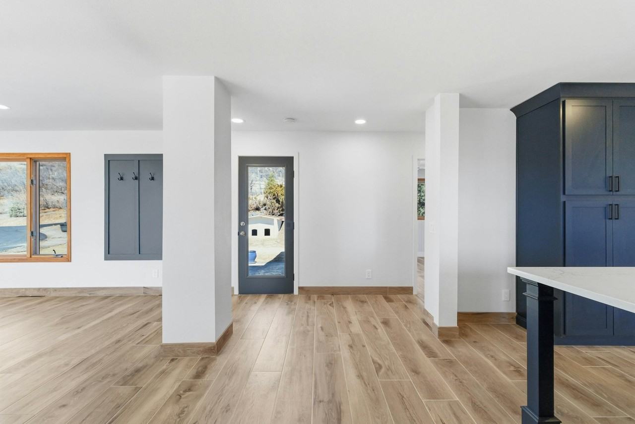 4002 Home Street - Photo 5 of 39