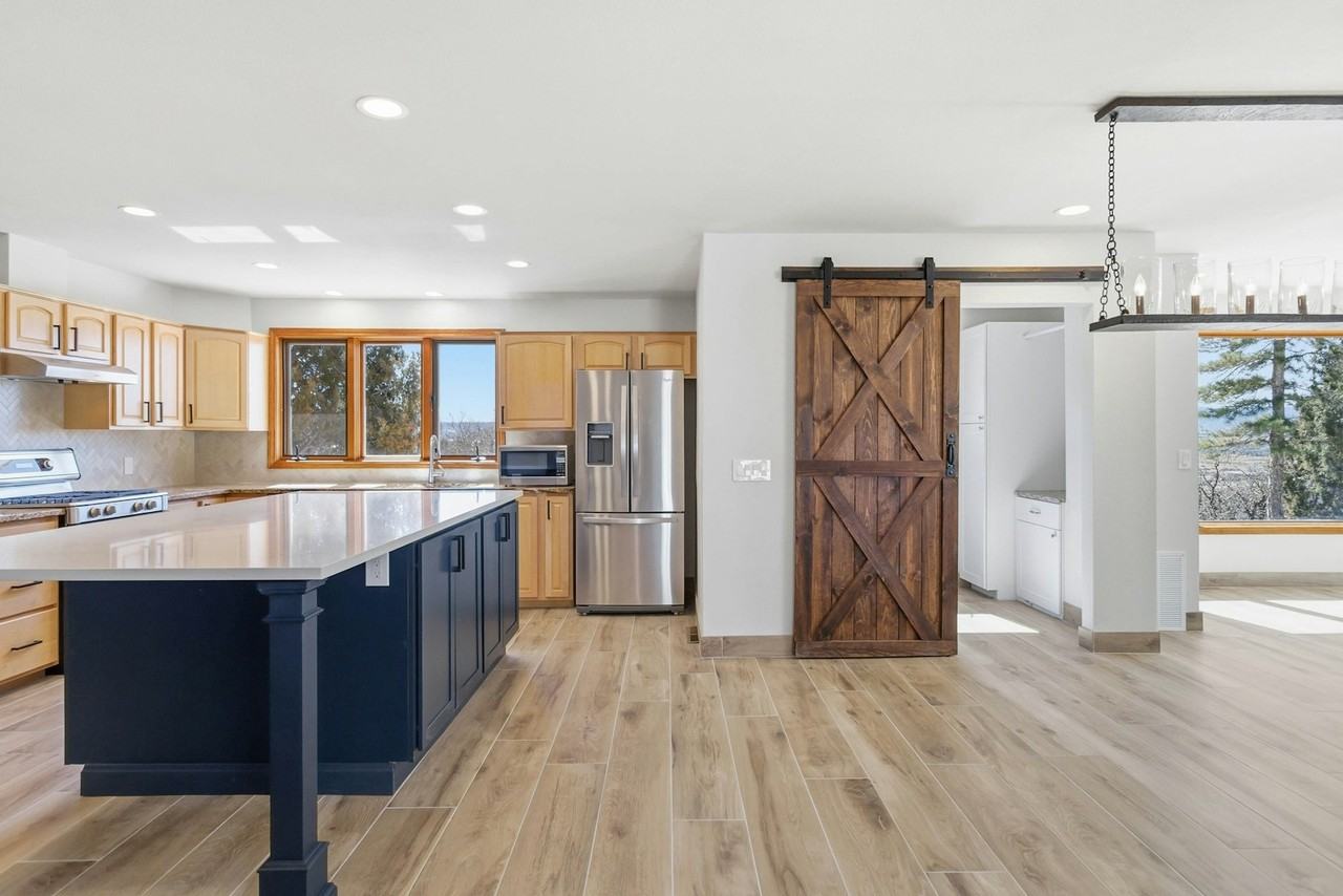 4002 Home Street - Photo 6 of 39