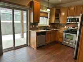 featured image of 1111 Anamosa St