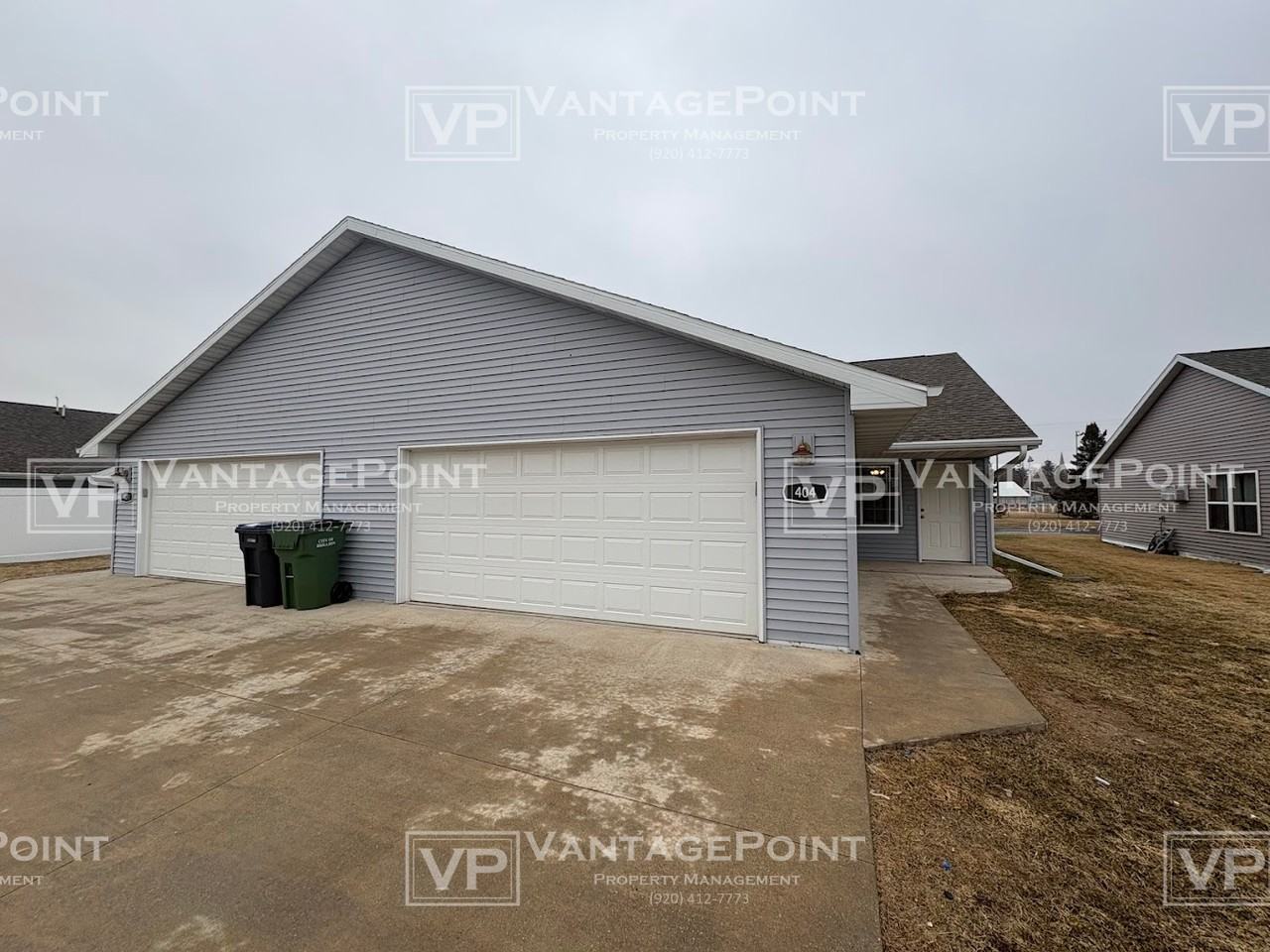 404 Pagel Ave #404 - Photo 2 of 15