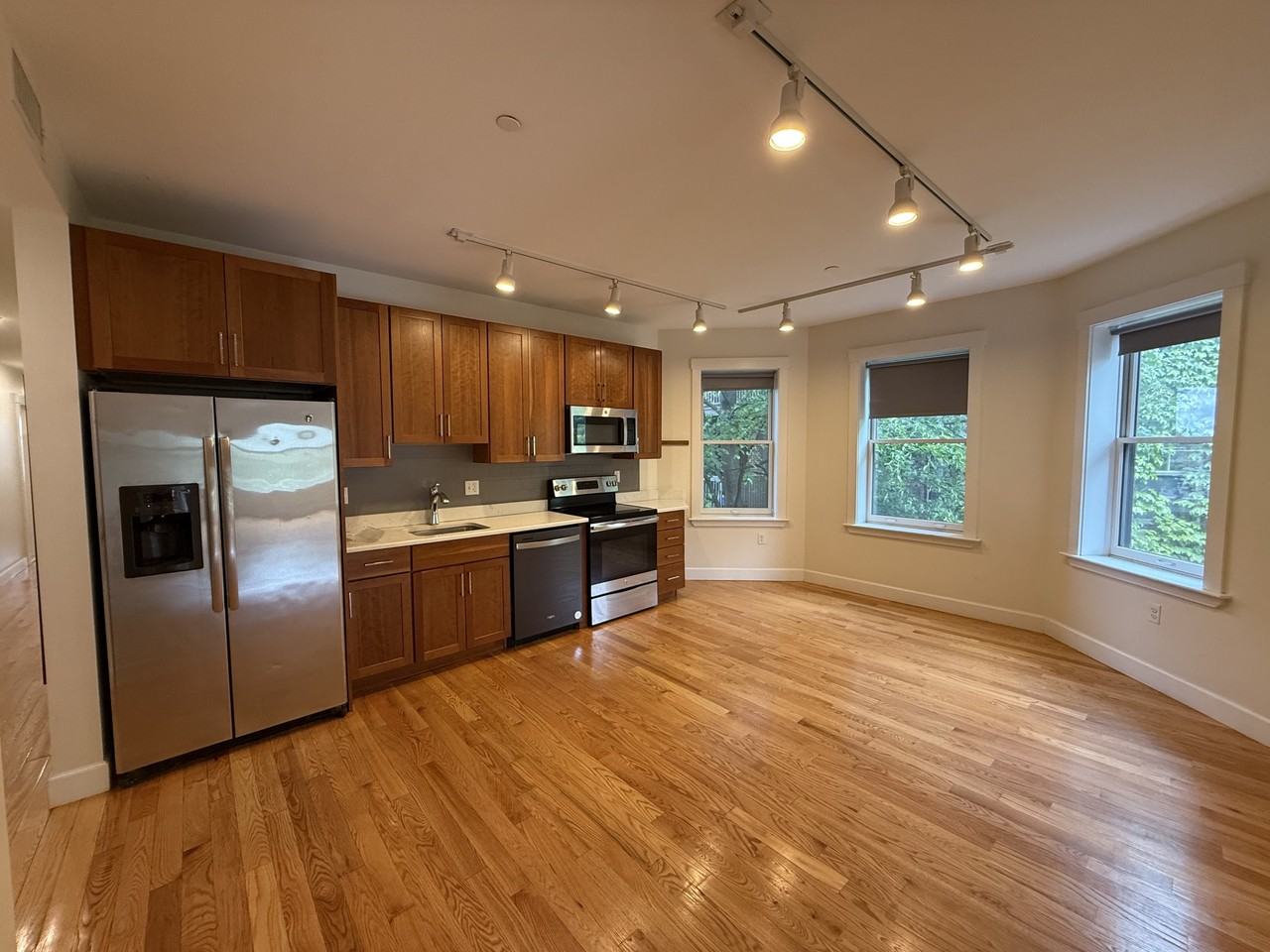 367 Harvard St #6 - Photo 2 of 36