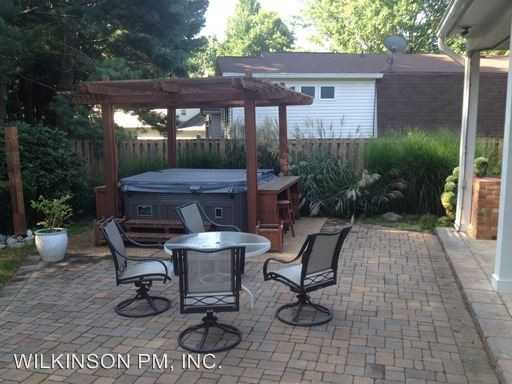 2121 Freda Dr - Photo 2 of 17