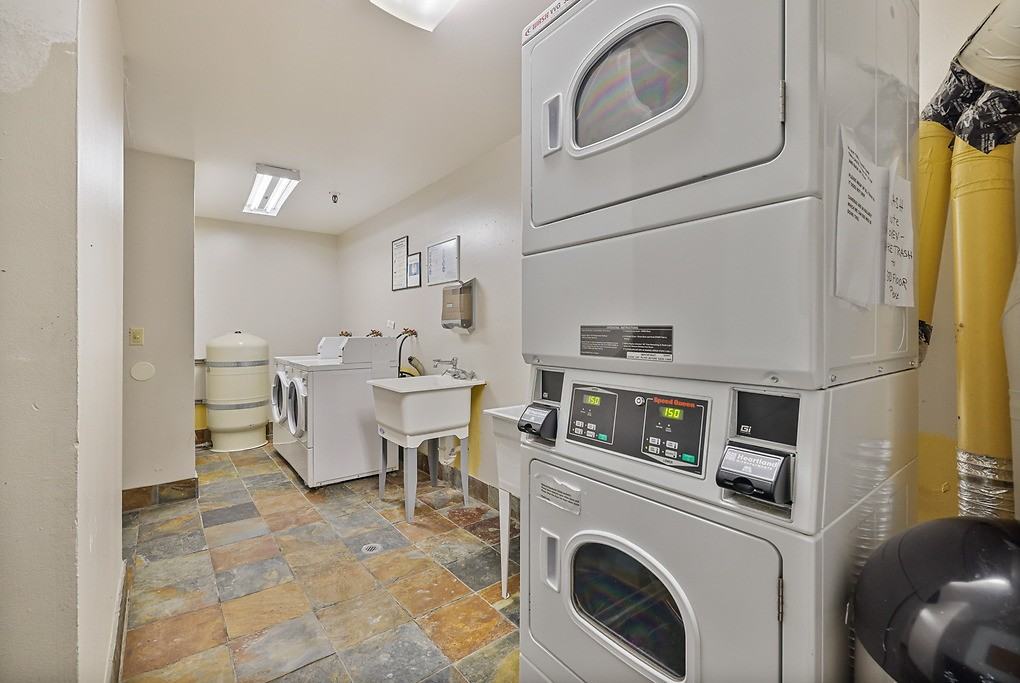 Belmont Terrace - Photo 6 of 39