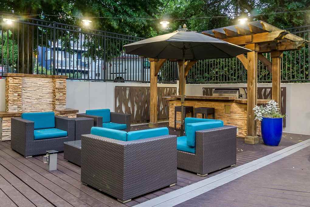 Wharfside Pointe - Photo 5 of 36