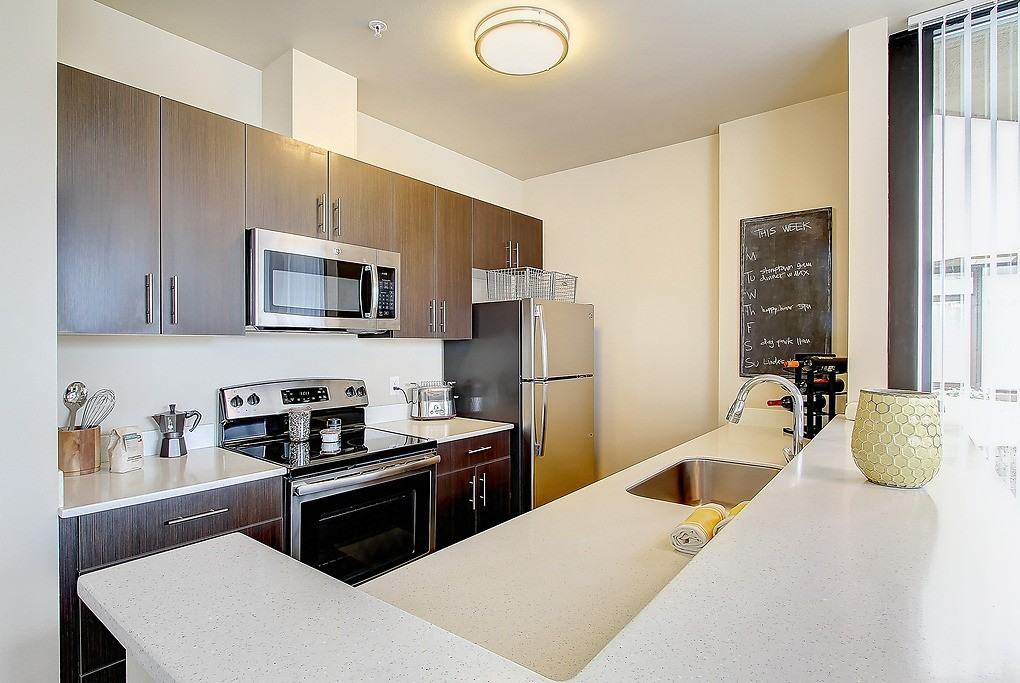 Wharfside Pointe - Photo 7 of 36