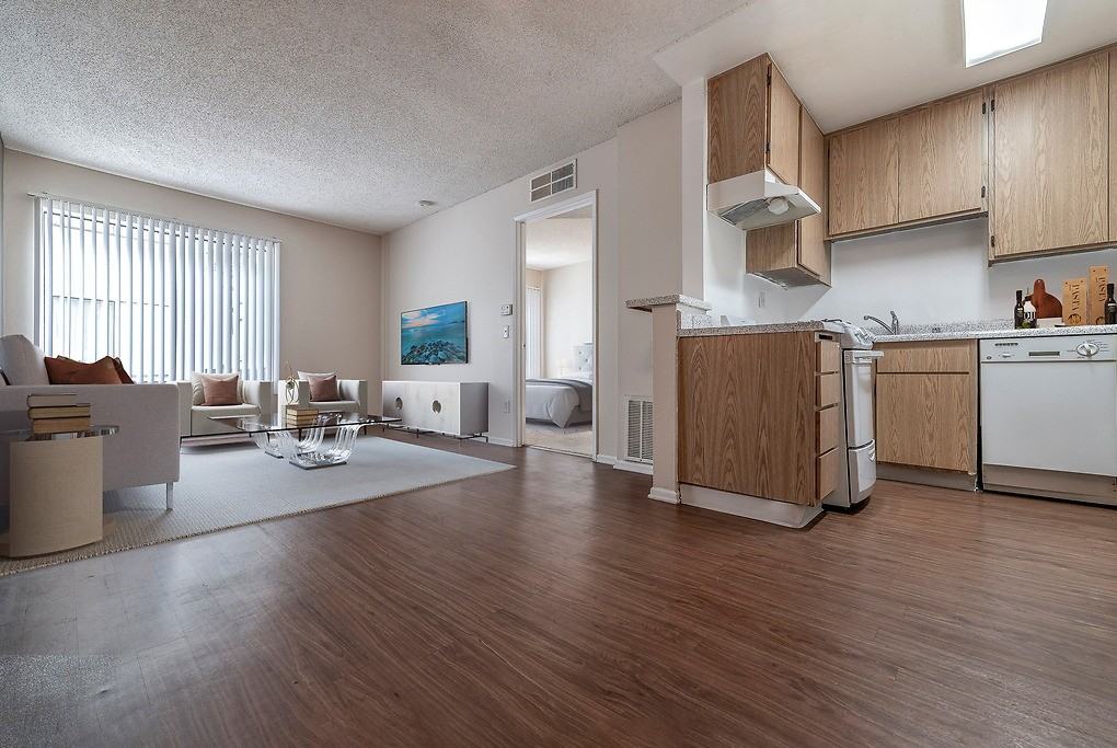 Windsor Court - Photo 7 of 21