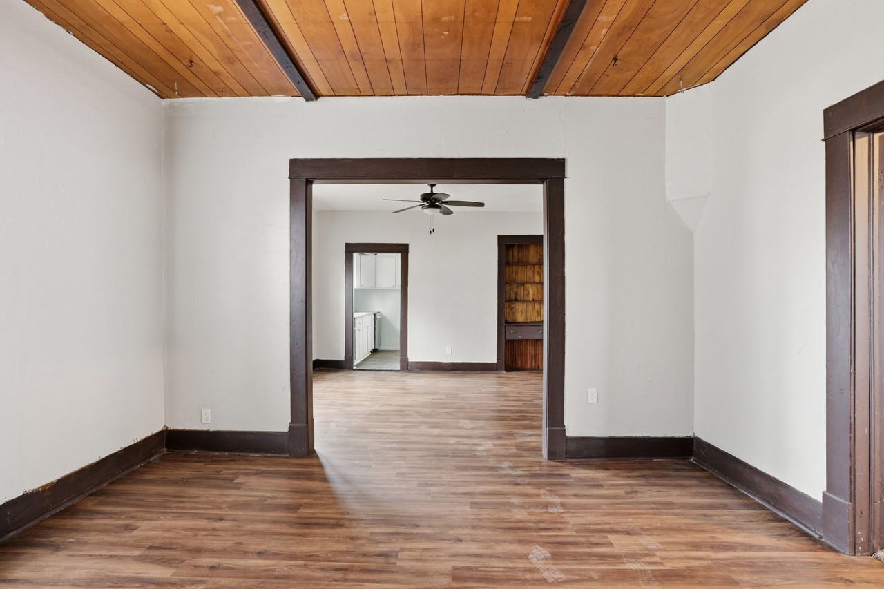 1617 Nw 7th St #1 - Photo 6 of 31