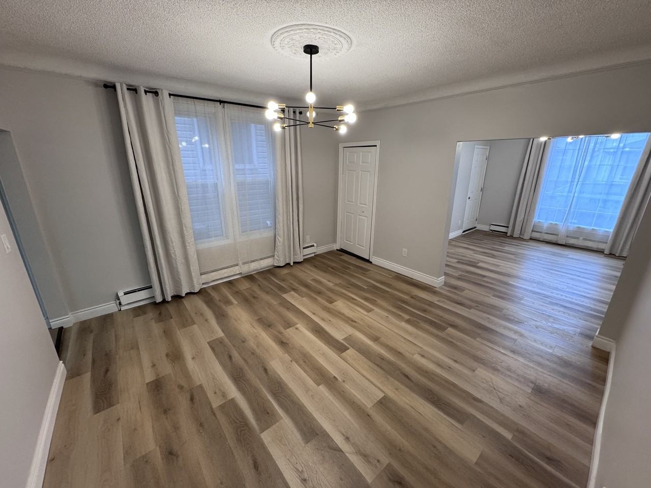 454 Vera Pl #1 - Photo 3 of 12