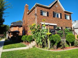 featured image of 600 Park St W #1A