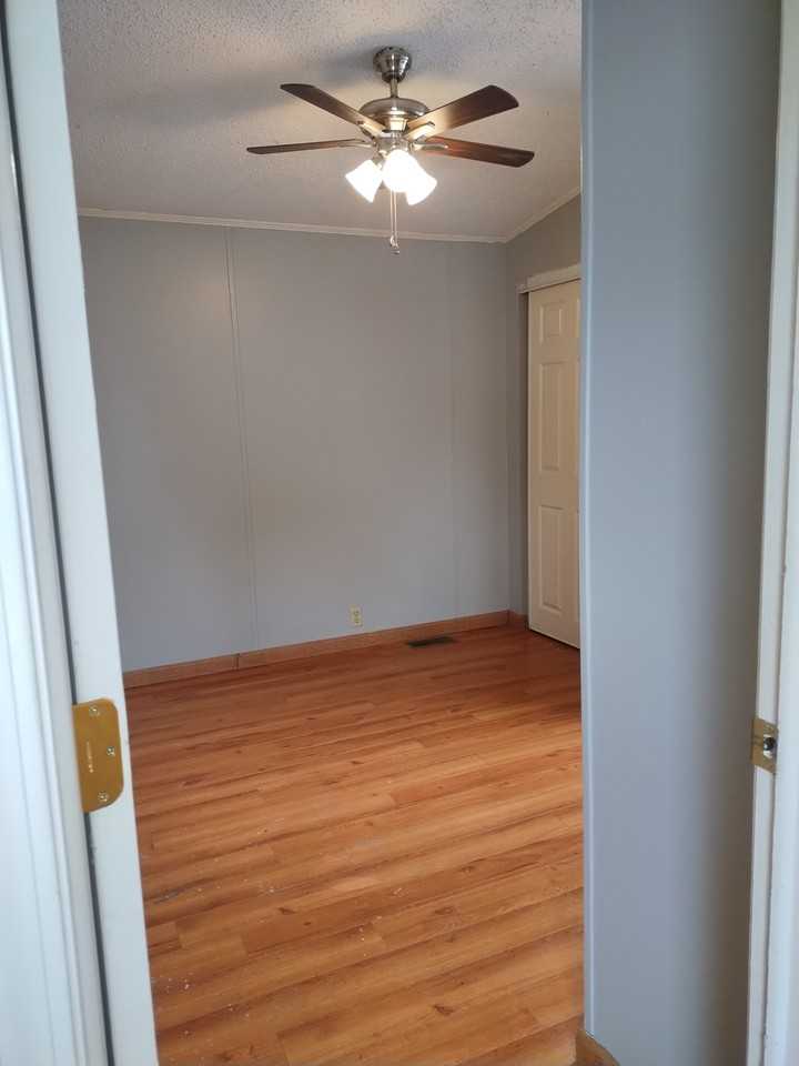 454 Golden Way Dr #454R - Photo 6 of 11