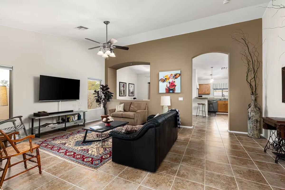 29424 N 51st St #1 - Photo 3 of 31