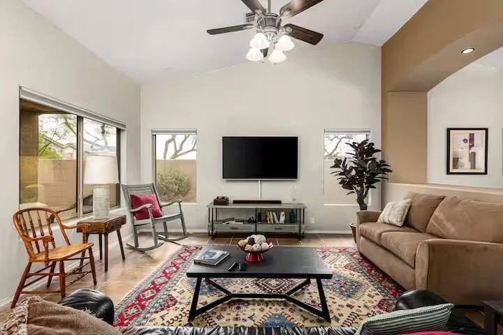 29424 N 51st St #1 - Photo 6 of 31