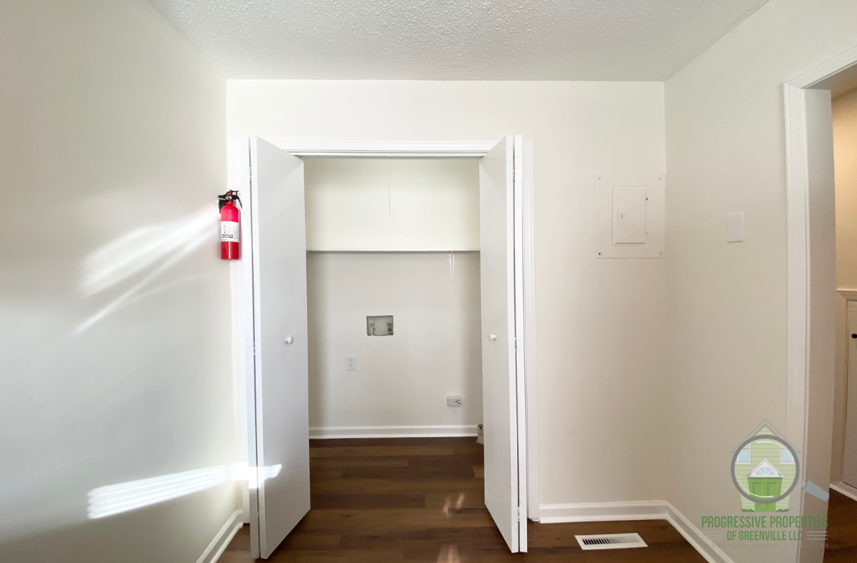 1127 Rutherford Road - Photo 5 of 50