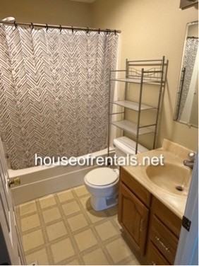 255 McNeil St - Photo 4 of 13