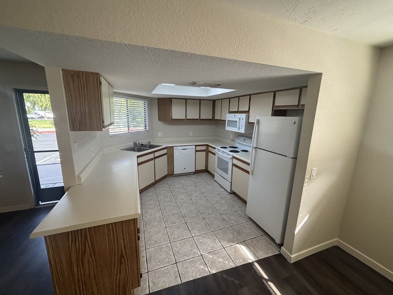 P499 1444 North Recker Road - Photo 5 of 19