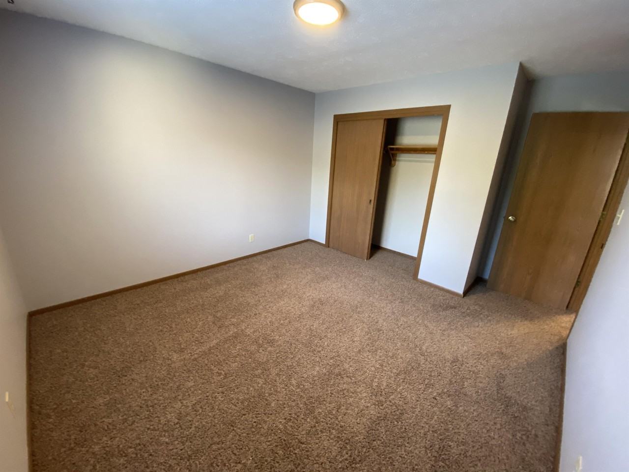 5820 S 52nd St - Photo 7 of 11