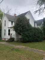 featured image of 1043 Woodlawn Ave