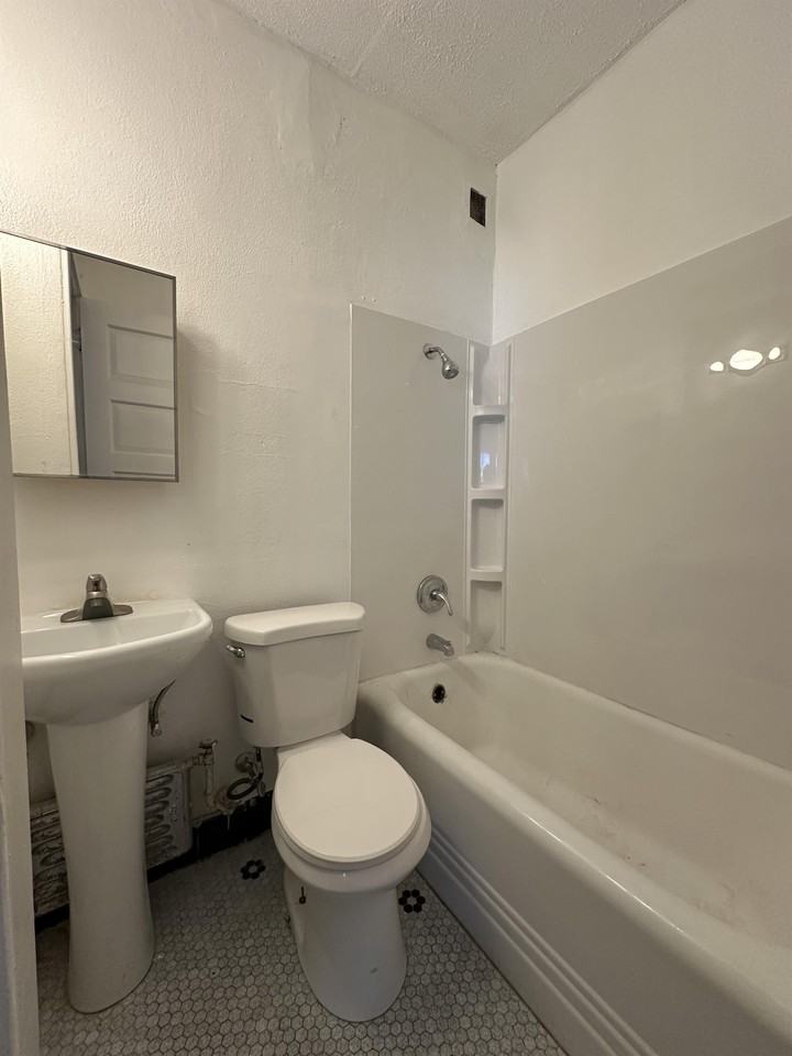 315 John Street - Photo 6 of 6