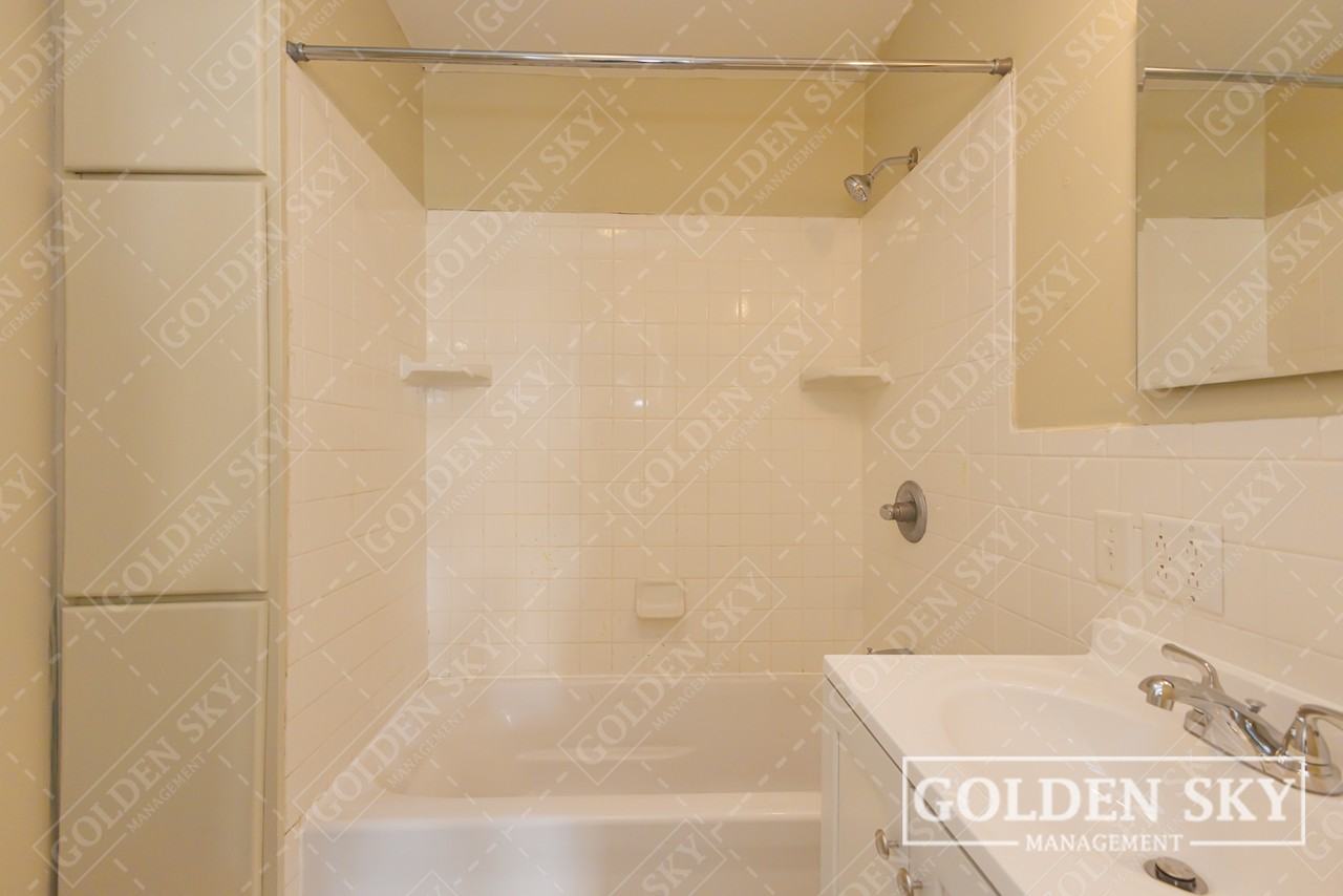 240 South Main Street - Photo 5 of 15