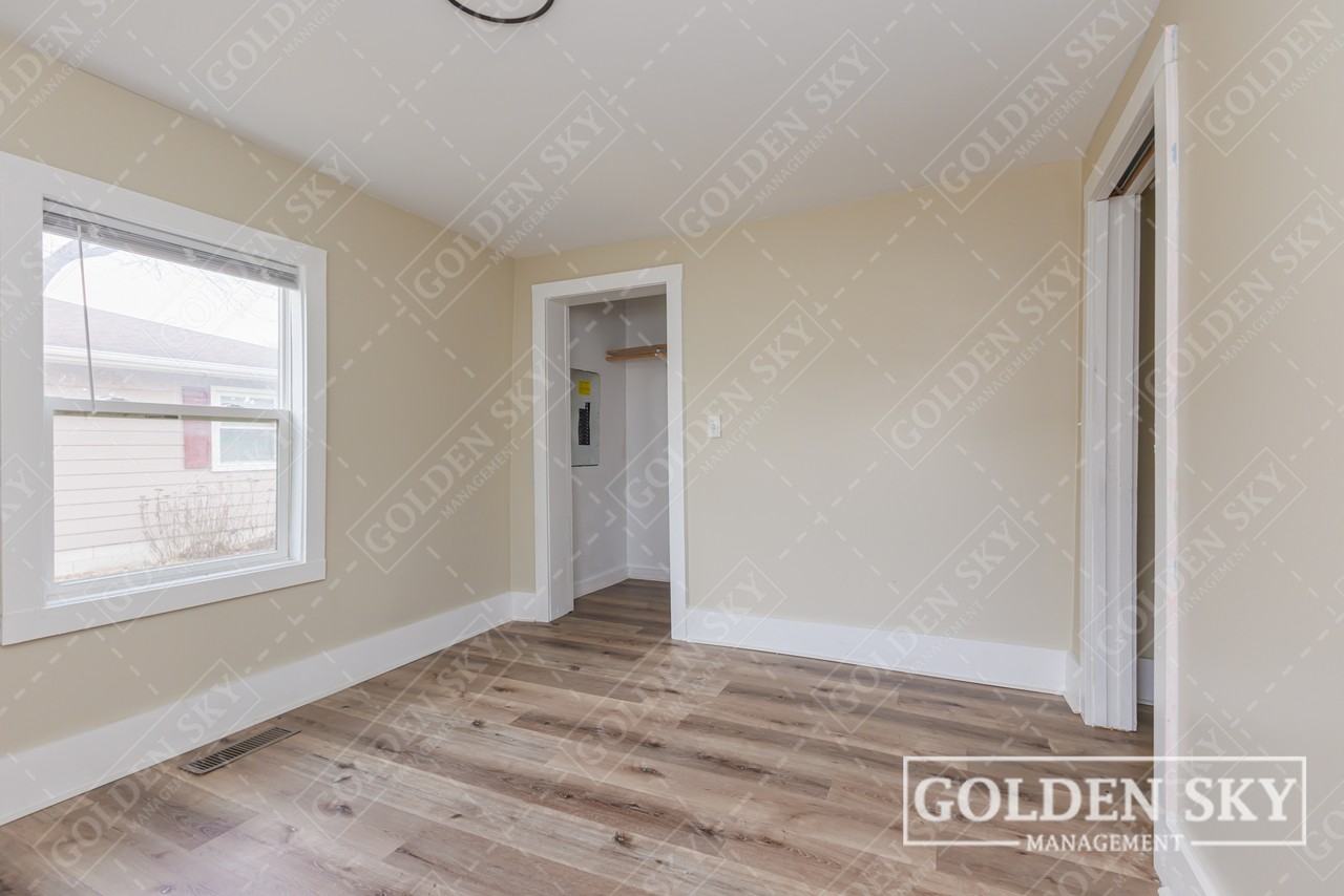 240 South Main Street - Photo 6 of 15