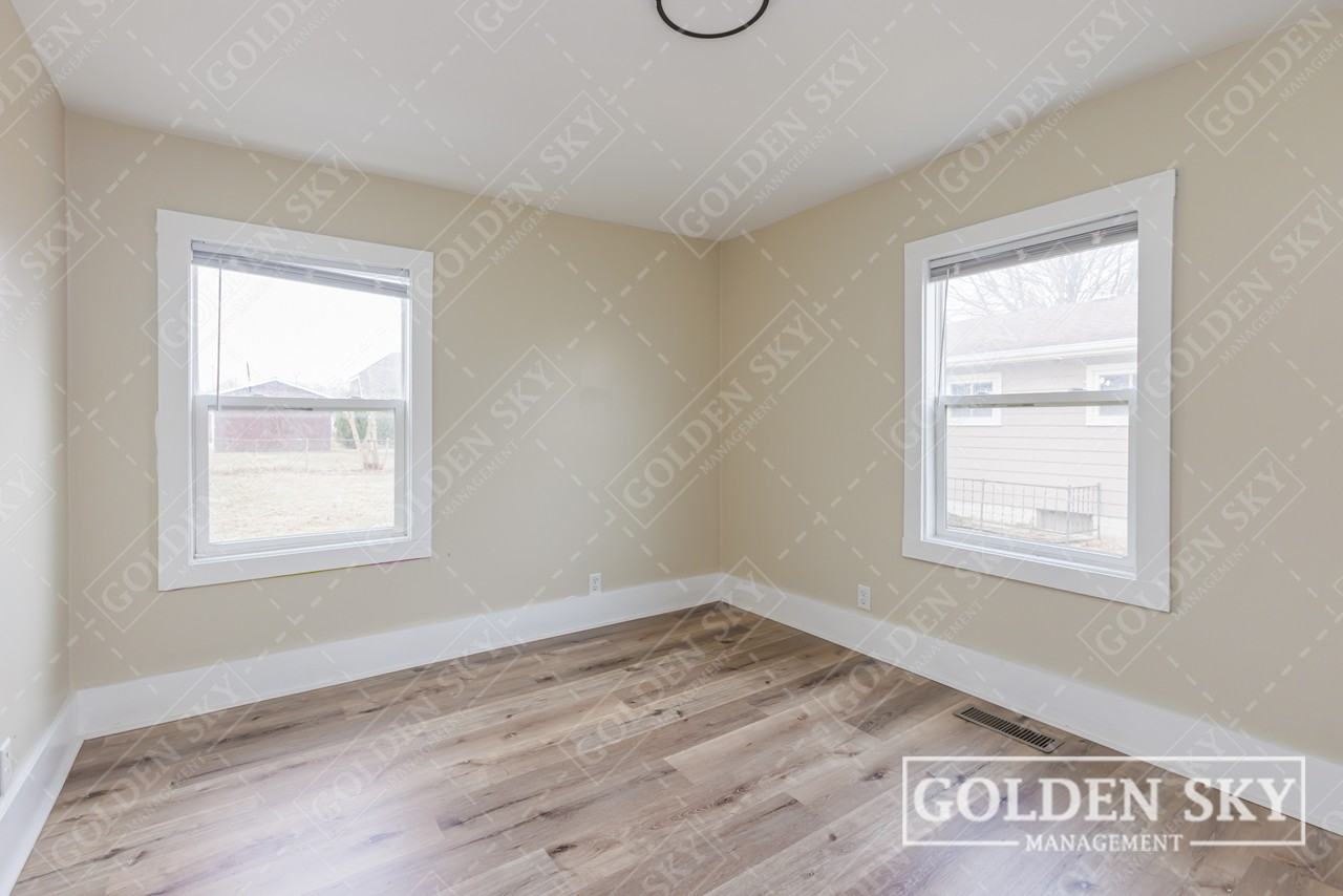 240 South Main Street - Photo 7 of 15