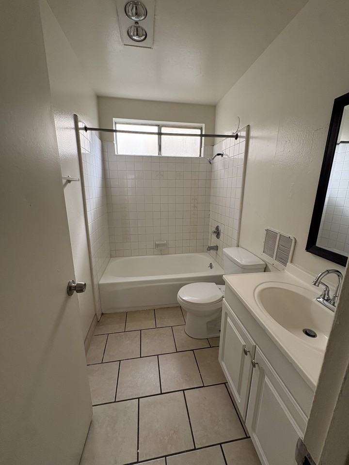 1930 Lantana St - Photo 7 of 11