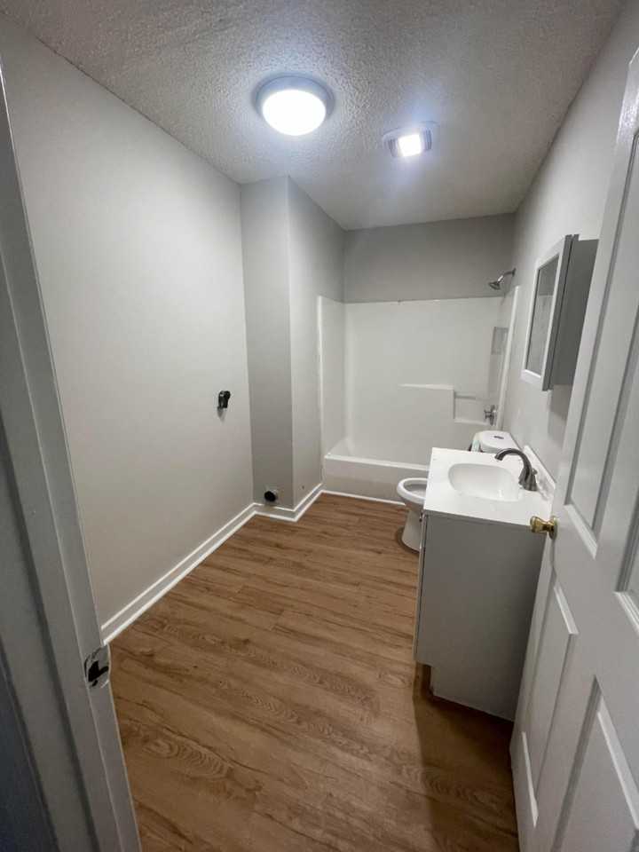 1901 Success Street - Photo 4 of 15