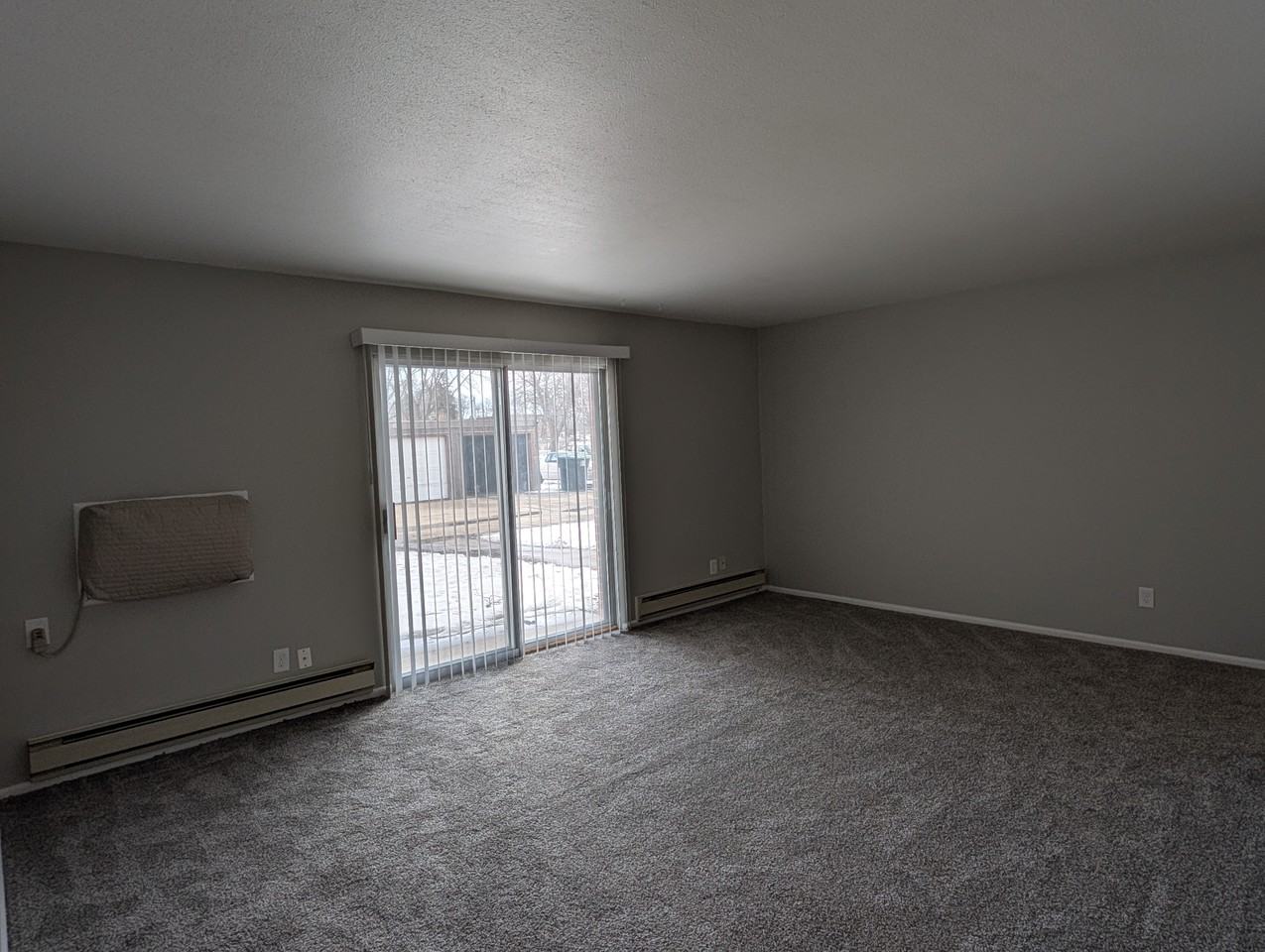 809 East Cavour Avenue - Photo 6 of 8