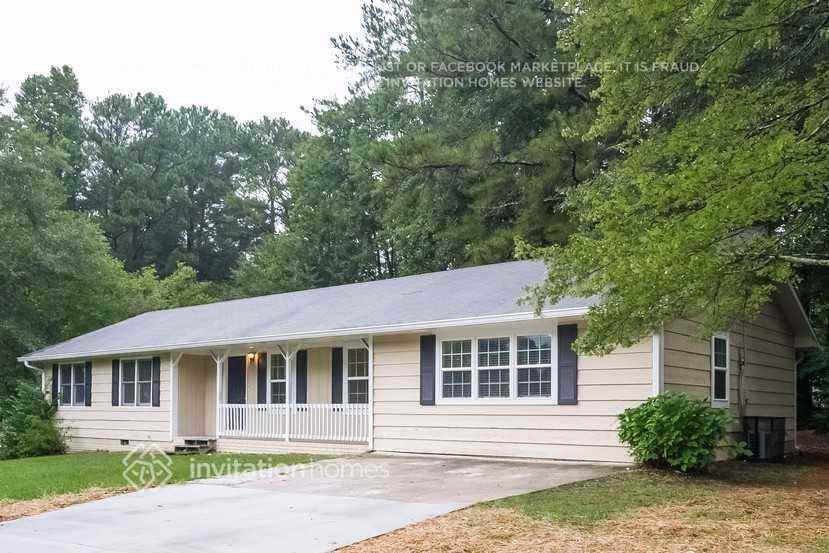 2396 Shire Ct - Photo 3 of 21