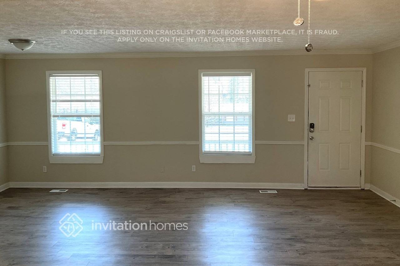 2396 Shire Ct - Photo 4 of 21