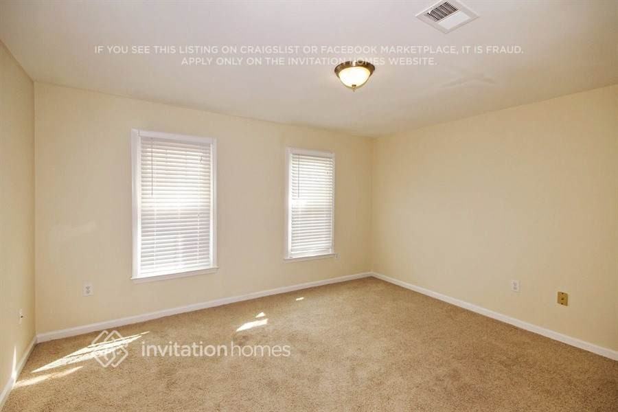 1324 Beaumont Ct Nw - Photo 4 of 8