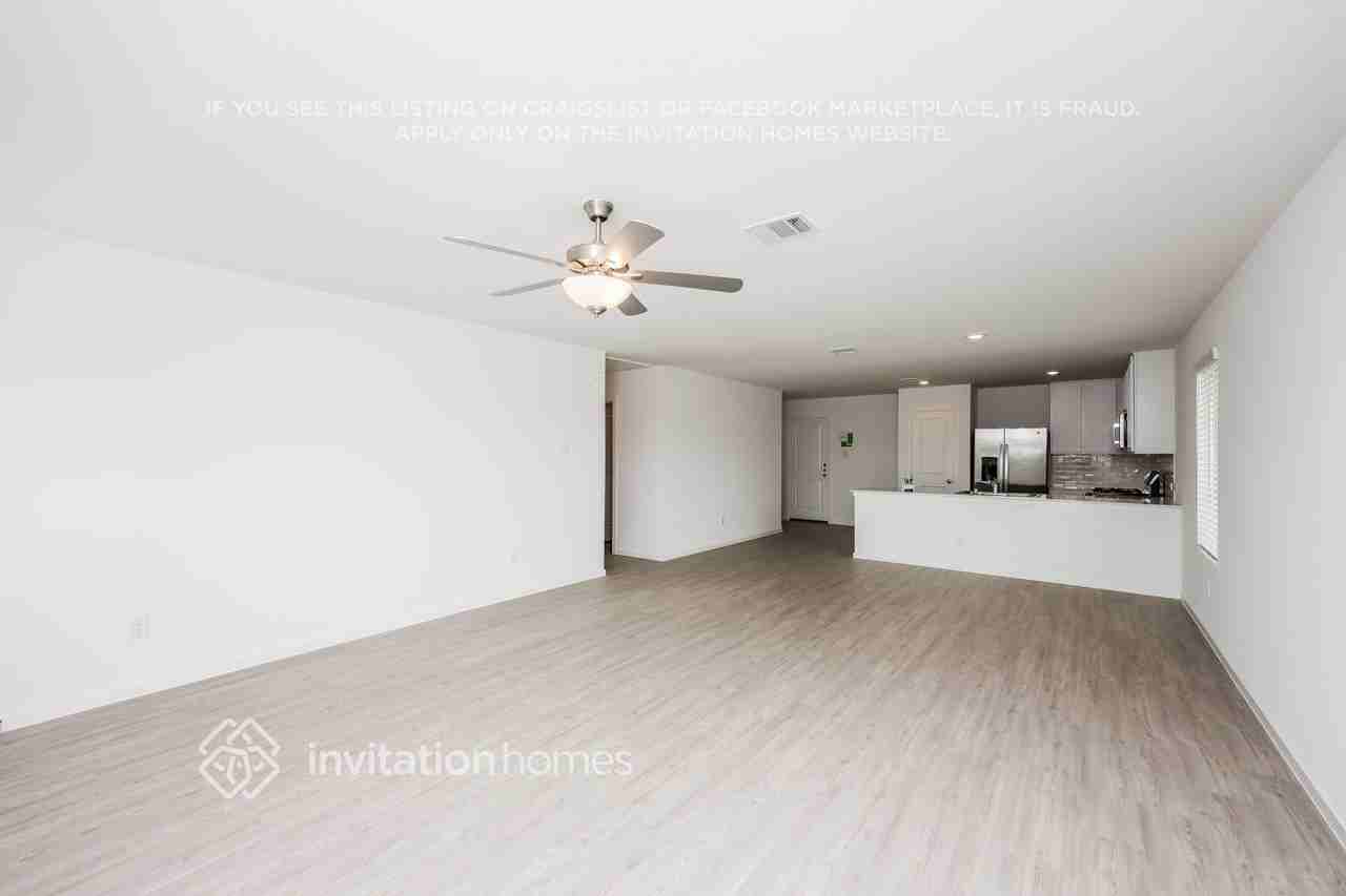 2407 Fleming Dr - Photo 6 of 17