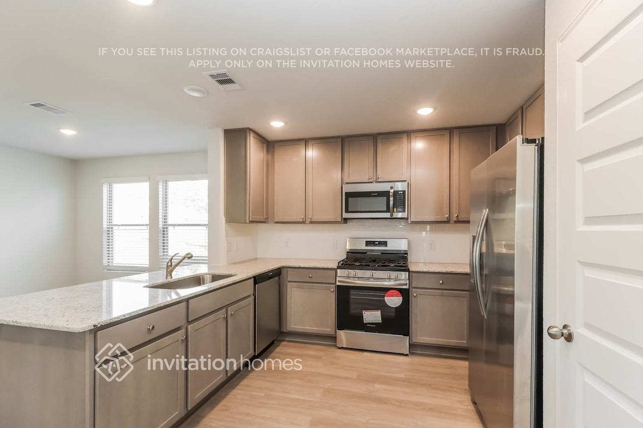 5731 Daphne Dr - Photo 7 of 22