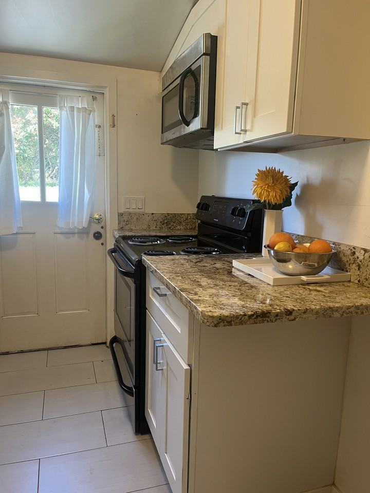 16702 Shoreline Highway - Photo 3 of 10