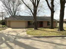 featured image of 506 Ridgeview Dr