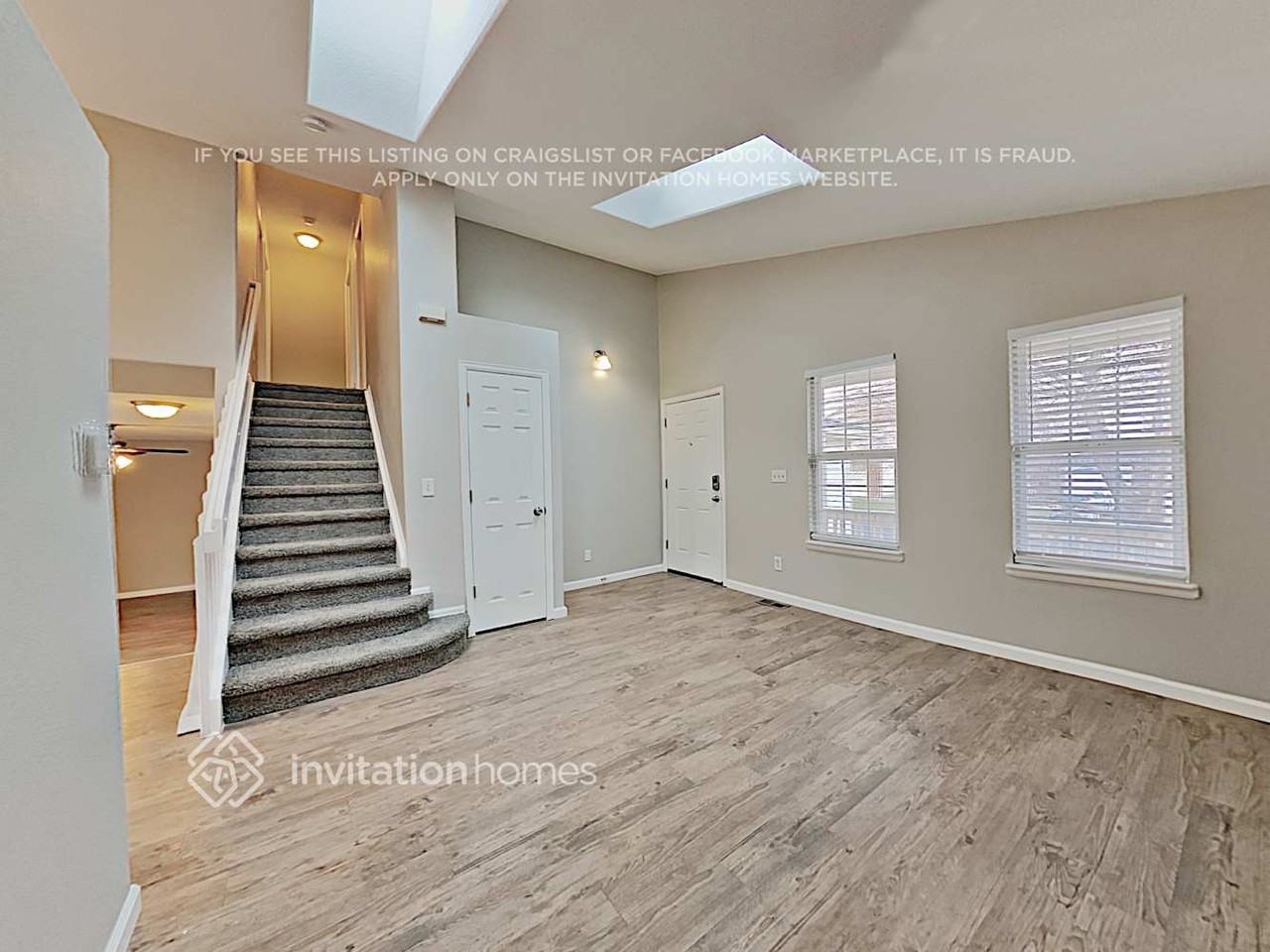 5154 S Liverpool Way - Photo 6 of 18